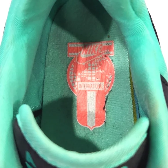 Nike Air Max St Trainers Black, Hot Lava, Mint Green Athletic Women's  7 EUC! - Picture 8 of 15